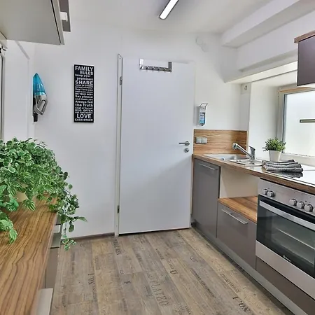 Ferienwohnung 2 - B48936 * ليتشبروك
